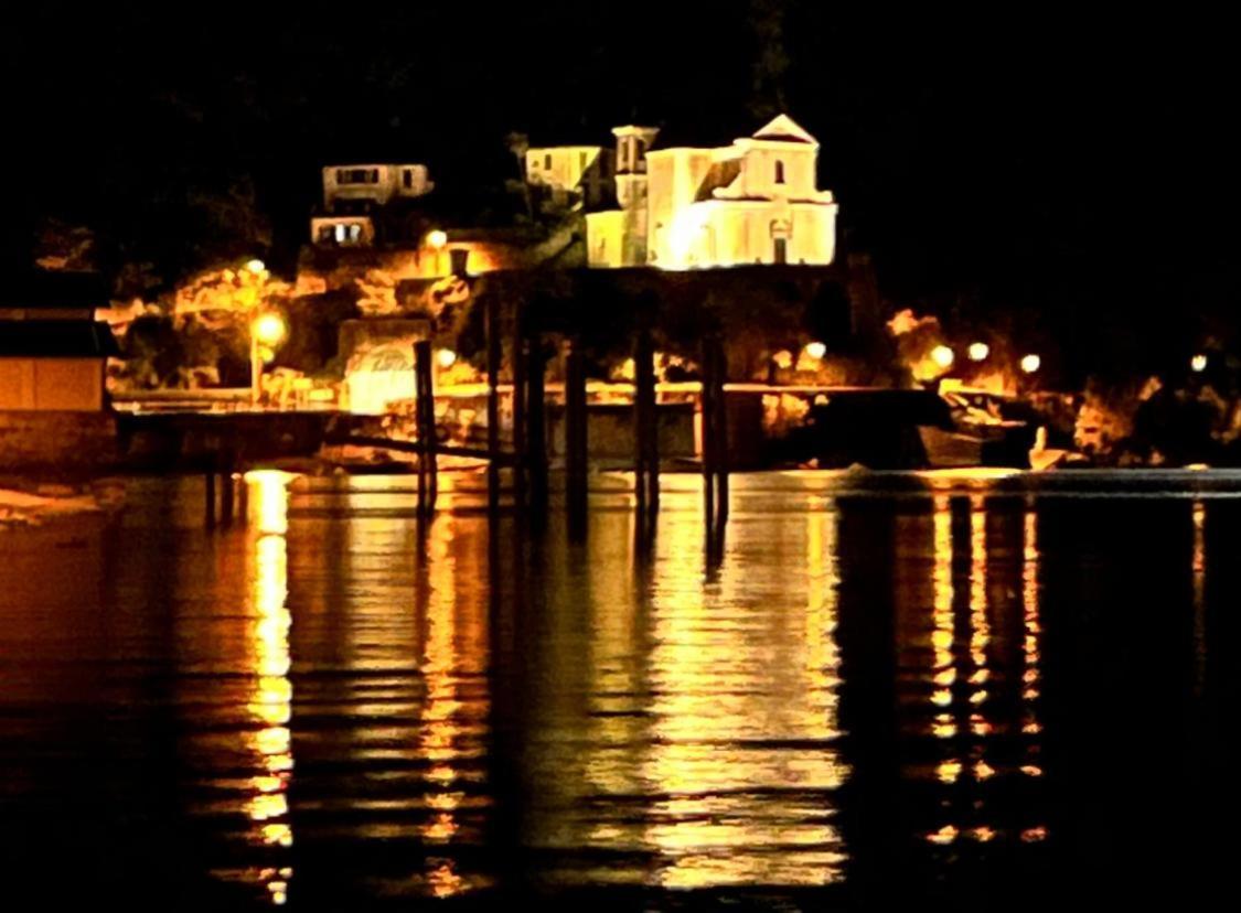 Villa Del Castanar Maccagno Exteriör bild