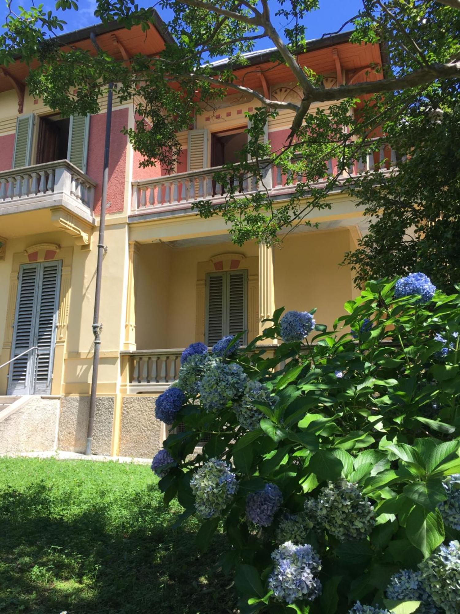Villa Del Castanar Maccagno Exteriör bild