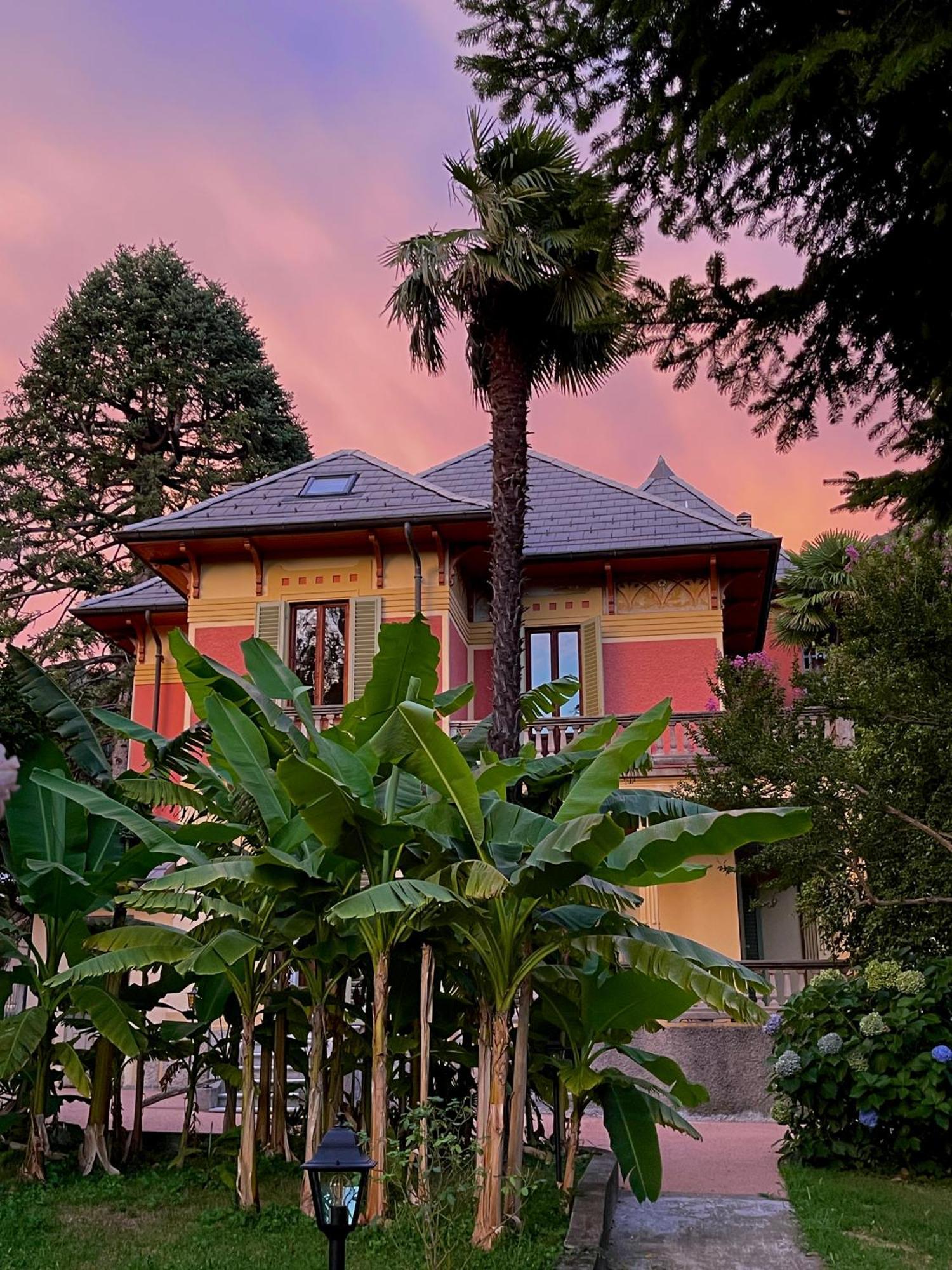 Villa Del Castanar Maccagno Exteriör bild